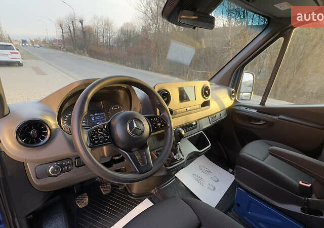 Синий Мерседес Sprinter, объемом двигателя 2.2 л и пробегом 252 тыс. км за 26474 $, фото 53 на Automoto.ua
