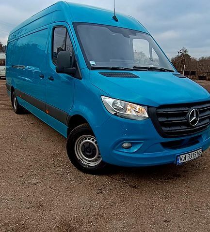 Синий Мерседес Sprinter, объемом двигателя 2.1 л и пробегом 237 тыс. км за 28000 $, фото 1 на Automoto.ua