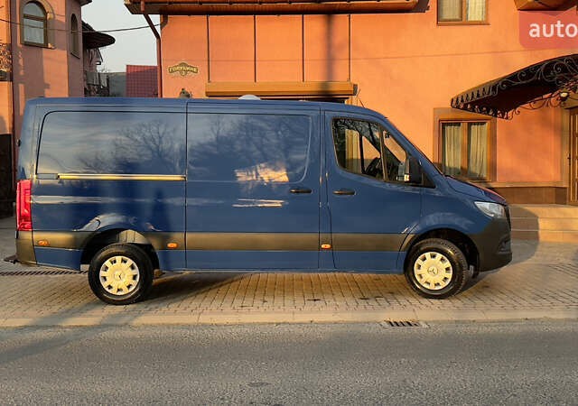 Синий Мерседес Sprinter, объемом двигателя 2.2 л и пробегом 252 тыс. км за 26474 $, фото 23 на Automoto.ua