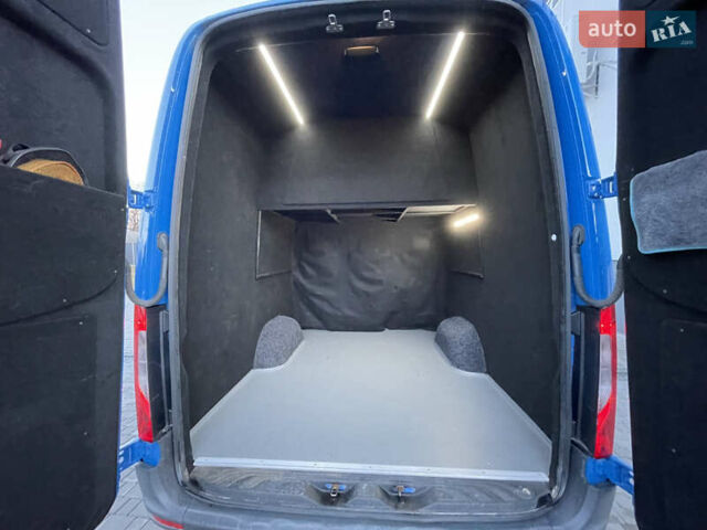 Синий Мерседес Sprinter, объемом двигателя 2.14 л и пробегом 346 тыс. км за 35400 $, фото 39 на Automoto.ua
