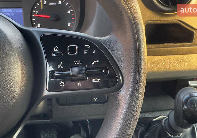 Синий Мерседес Sprinter, объемом двигателя 2.2 л и пробегом 252 тыс. км за 26474 $, фото 98 на Automoto.ua