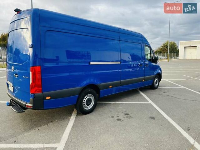 Синий Мерседес Sprinter, объемом двигателя 2.14 л и пробегом 220 тыс. км за 29000 $, фото 4 на Automoto.ua