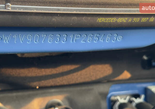 Синий Мерседес Sprinter, объемом двигателя 2.2 л и пробегом 252 тыс. км за 26474 $, фото 110 на Automoto.ua