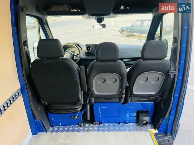 Синий Мерседес Sprinter, объемом двигателя 2.14 л и пробегом 220 тыс. км за 29000 $, фото 21 на Automoto.ua