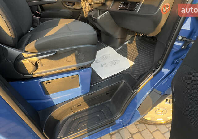 Синий Мерседес Sprinter, объемом двигателя 2.2 л и пробегом 252 тыс. км за 26474 $, фото 82 на Automoto.ua