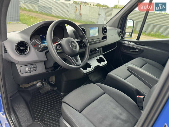 Синий Мерседес Sprinter, объемом двигателя 0 л и пробегом 275 тыс. км за 31900 $, фото 26 на Automoto.ua