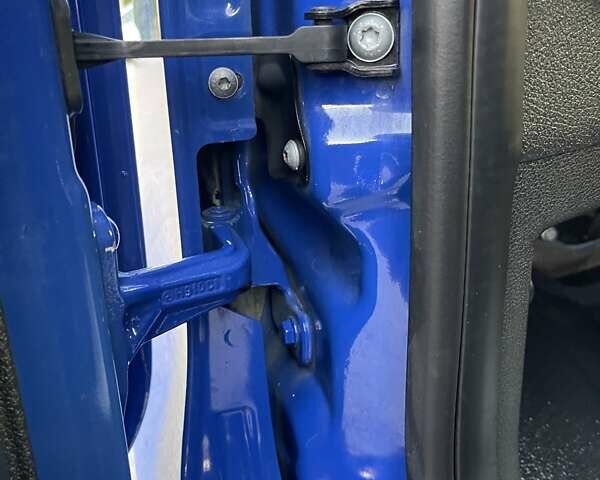 Синий Мерседес Sprinter, объемом двигателя 1.95 л и пробегом 296 тыс. км за 29550 $, фото 63 на Automoto.ua