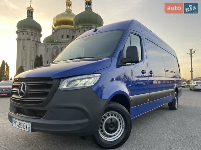 Синий Мерседес Sprinter, объемом двигателя 1.95 л и пробегом 296 тыс. км за 29550 $, фото 4 на Automoto.ua