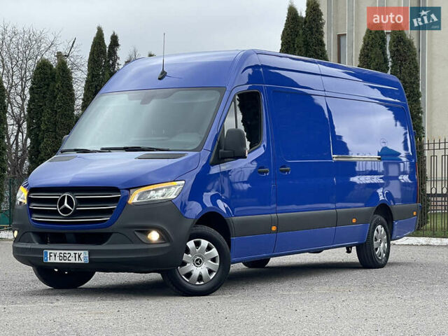 Синий Мерседес Sprinter, объемом двигателя 0 л и пробегом 300 тыс. км за 29999 $, фото 2 на Automoto.ua