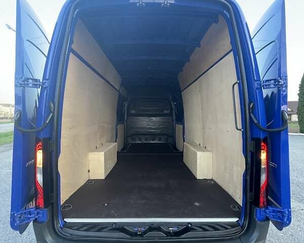 Синий Мерседес Sprinter, объемом двигателя 1.95 л и пробегом 296 тыс. км за 29550 $, фото 36 на Automoto.ua