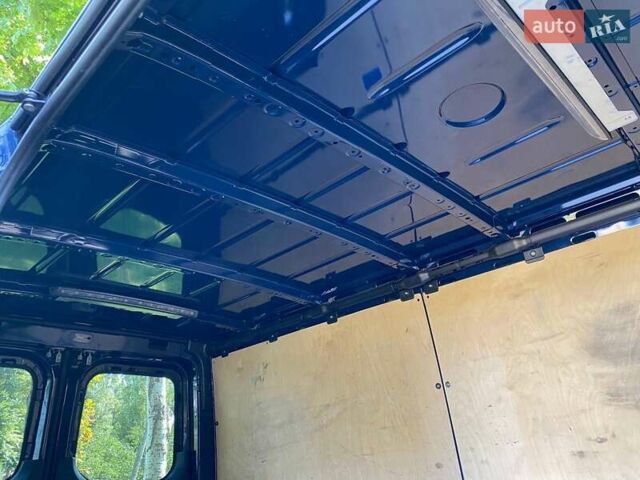 Синий Мерседес Sprinter, объемом двигателя 1.95 л и пробегом 190 тыс. км за 27500 $, фото 31 на Automoto.ua