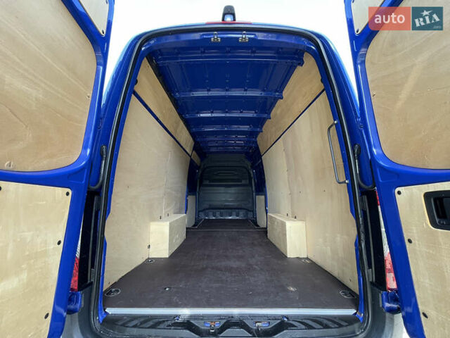 Синій Мерседес Sprinter, об'ємом двигуна 1.95 л та пробігом 296 тис. км за 25999 $, фото 19 на Automoto.ua