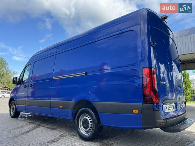 Синій Мерседес Sprinter, об'ємом двигуна 1.95 л та пробігом 296 тис. км за 25999 $, фото 5 на Automoto.ua