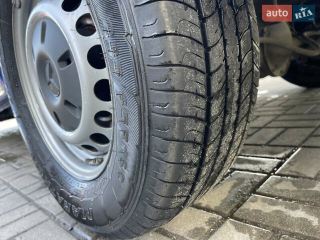 Синій Мерседес Sprinter, об'ємом двигуна 1.95 л та пробігом 296 тис. км за 25999 $, фото 23 на Automoto.ua