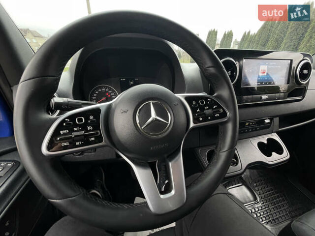 Синий Мерседес Sprinter, объемом двигателя 0 л и пробегом 300 тыс. км за 29999 $, фото 83 на Automoto.ua