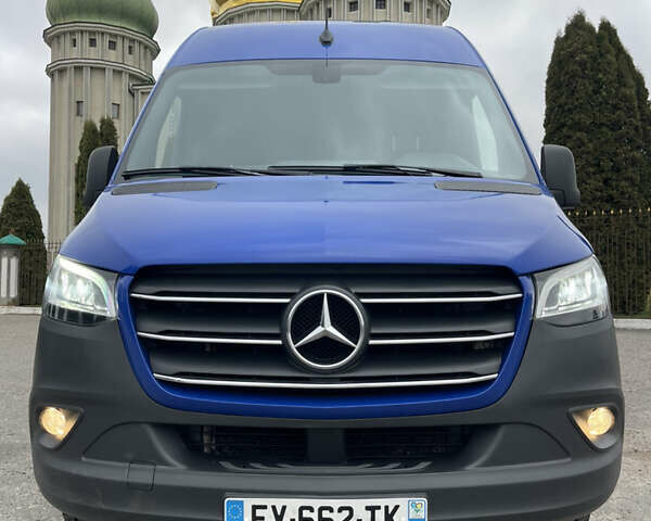 Синий Мерседес Sprinter, объемом двигателя 0 л и пробегом 300 тыс. км за 29999 $, фото 115 на Automoto.ua