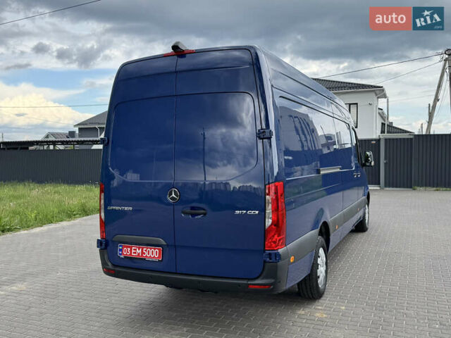 Синий Мерседес Sprinter, объемом двигателя 0 л и пробегом 275 тыс. км за 31900 $, фото 10 на Automoto.ua