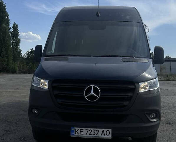 Синий Мерседес Sprinter, объемом двигателя 1.95 л и пробегом 264 тыс. км за 29900 $, фото 2 на Automoto.ua