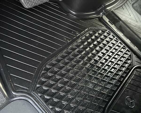 Синий Мерседес Sprinter, объемом двигателя 1.95 л и пробегом 296 тыс. км за 29550 $, фото 57 на Automoto.ua