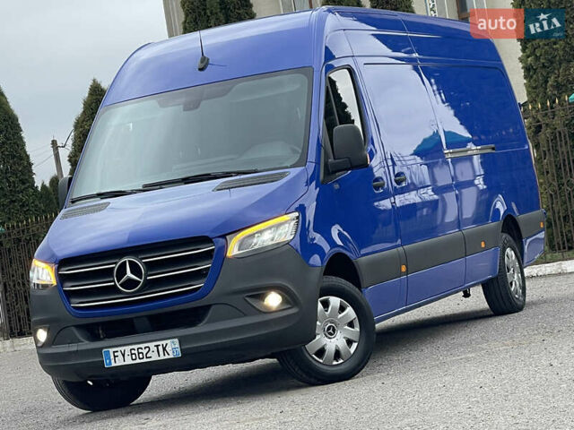 Синий Мерседес Sprinter, объемом двигателя 0 л и пробегом 300 тыс. км за 29999 $, фото 1 на Automoto.ua