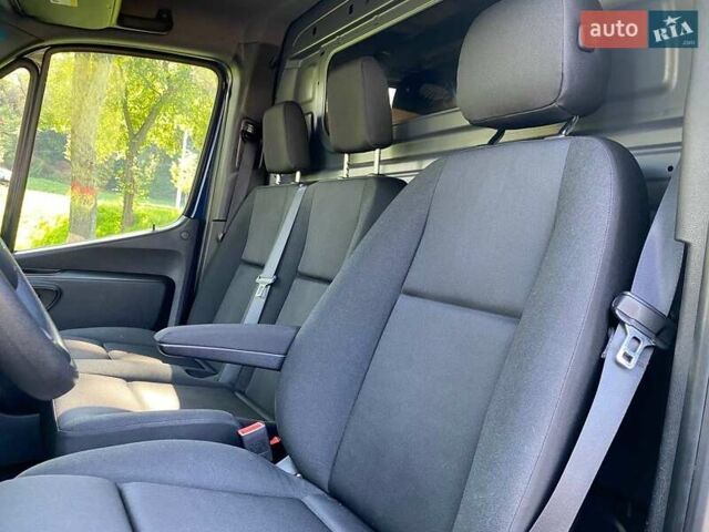 Синий Мерседес Sprinter, объемом двигателя 1.95 л и пробегом 190 тыс. км за 27500 $, фото 19 на Automoto.ua