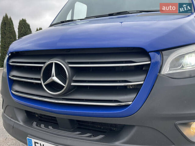 Синий Мерседес Sprinter, объемом двигателя 0 л и пробегом 300 тыс. км за 29999 $, фото 8 на Automoto.ua