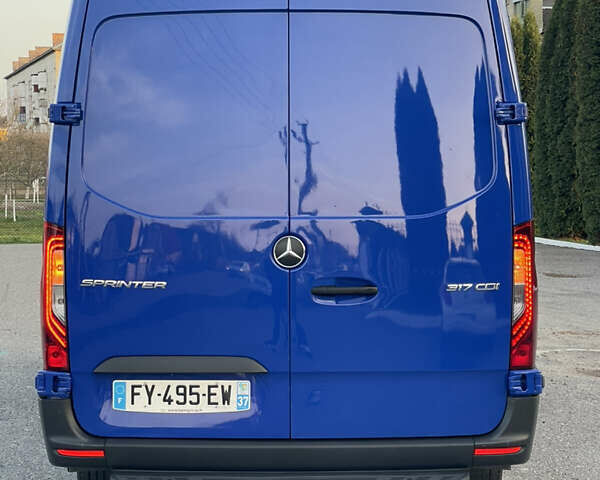 Синий Мерседес Sprinter, объемом двигателя 1.95 л и пробегом 290 тыс. км за 24999 $, фото 18 на Automoto.ua
