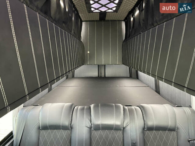 Синий Мерседес Sprinter, объемом двигателя 3 л и пробегом 101 тыс. км за 69500 $, фото 29 на Automoto.ua