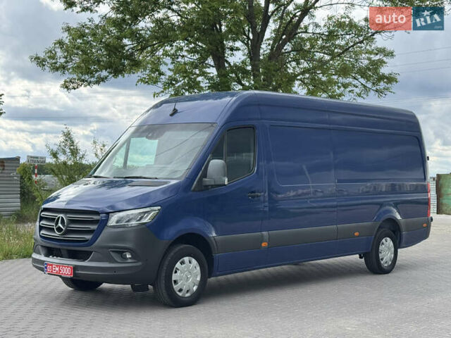 Синий Мерседес Sprinter, объемом двигателя 0 л и пробегом 275 тыс. км за 31900 $, фото 2 на Automoto.ua