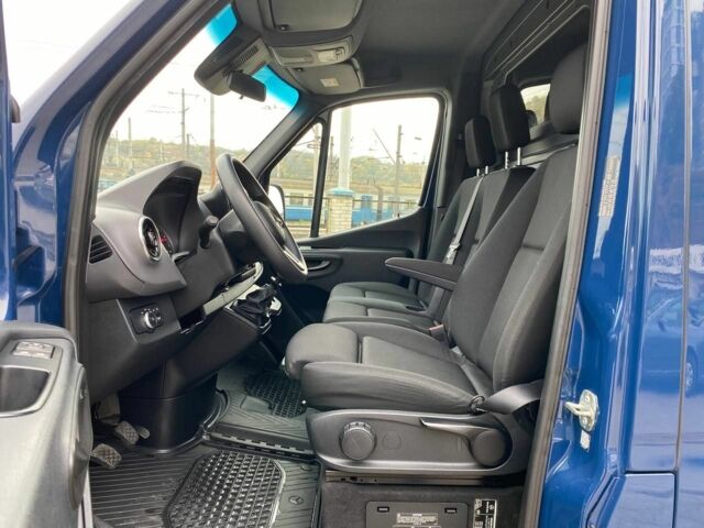 Синий Мерседес Sprinter, объемом двигателя 2 л и пробегом 190 тыс. км за 655 $, фото 8 на Automoto.ua