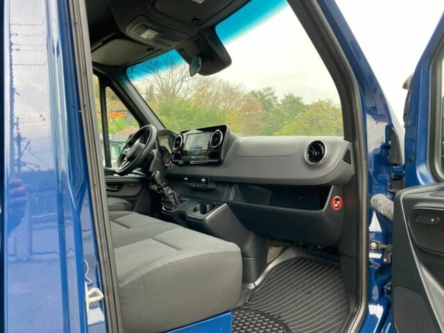 Синий Мерседес Sprinter, объемом двигателя 2 л и пробегом 190 тыс. км за 655 $, фото 12 на Automoto.ua