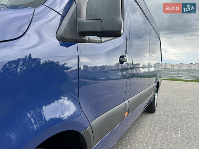 Синий Мерседес Sprinter, объемом двигателя 0 л и пробегом 275 тыс. км за 31900 $, фото 66 на Automoto.ua