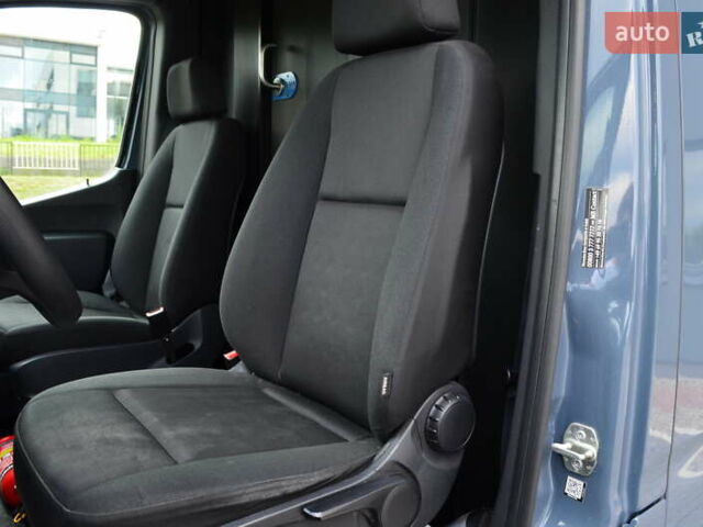 Синий Мерседес Sprinter, объемом двигателя 0 л и пробегом 23 тыс. км за 23200 $, фото 15 на Automoto.ua