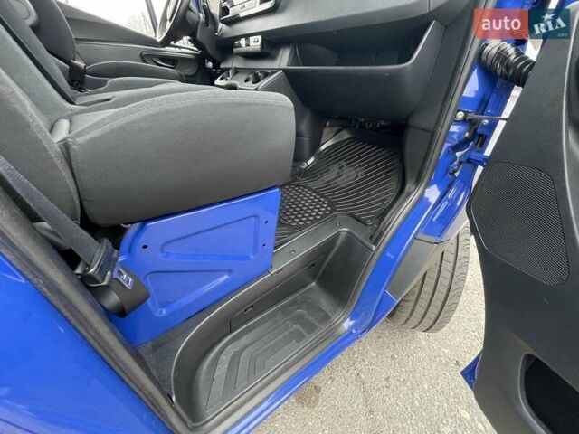 Синій Мерседес Sprinter, об'ємом двигуна 0 л та пробігом 300 тис. км за 31500 $, фото 48 на Automoto.ua