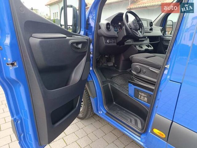 Синий Мерседес Sprinter, объемом двигателя 2.99 л и пробегом 9 тыс. км за 71587 $, фото 15 на Automoto.ua