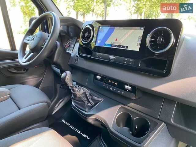 Синий Мерседес Sprinter, объемом двигателя 1.95 л и пробегом 190 тыс. км за 27500 $, фото 26 на Automoto.ua