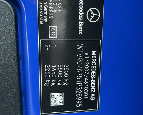 Синій Мерседес Sprinter, об'ємом двигуна 1.95 л та пробігом 296 тис. км за 25999 $, фото 27 на Automoto.ua