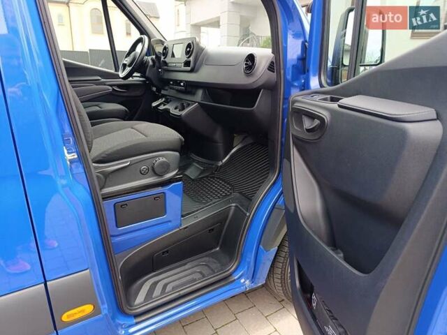 Синий Мерседес Sprinter, объемом двигателя 3 л и пробегом 9 тыс. км за 67375 $, фото 11 на Automoto.ua