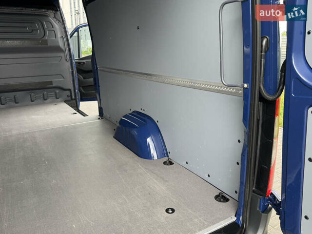 Синий Мерседес Sprinter, объемом двигателя 0 л и пробегом 275 тыс. км за 31900 $, фото 57 на Automoto.ua