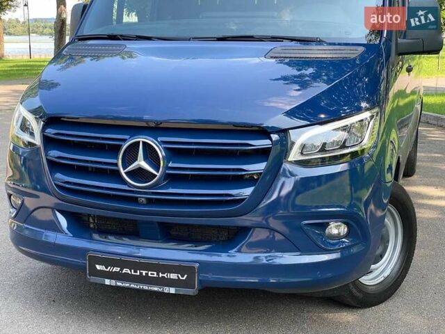 Синий Мерседес Sprinter, объемом двигателя 1.95 л и пробегом 190 тыс. км за 28800 $, фото 6 на Automoto.ua