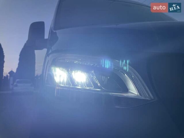 Синий Мерседес Sprinter, объемом двигателя 1.95 л и пробегом 296 тыс. км за 29550 $, фото 32 на Automoto.ua