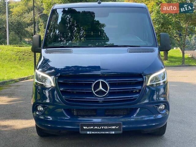 Синий Мерседес Sprinter, объемом двигателя 1.95 л и пробегом 190 тыс. км за 27500 $, фото 2 на Automoto.ua
