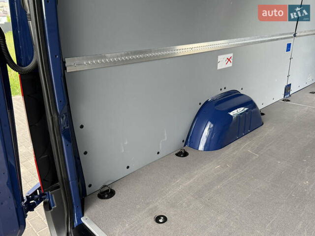 Синий Мерседес Sprinter, объемом двигателя 0 л и пробегом 275 тыс. км за 31900 $, фото 58 на Automoto.ua