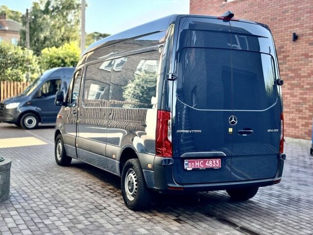 Синий Мерседес Sprinter, объемом двигателя 2.2 л и пробегом 146 тыс. км за 24735 $, фото 2 на Automoto.ua