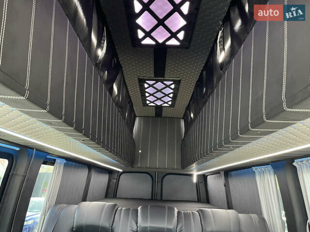 Синий Мерседес Sprinter, объемом двигателя 3 л и пробегом 101 тыс. км за 69500 $, фото 31 на Automoto.ua