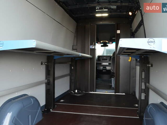 Синий Мерседес Sprinter, объемом двигателя 0 л и пробегом 17 тыс. км за 21805 $, фото 42 на Automoto.ua