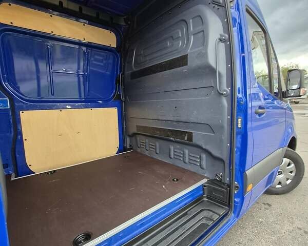 Синій Мерседес Sprinter, об'ємом двигуна 0 л та пробігом 300 тис. км за 29999 $, фото 40 на Automoto.ua