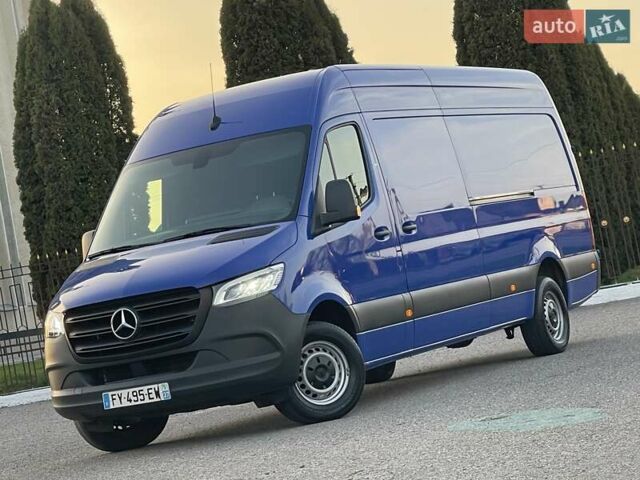 Синий Мерседес Sprinter, объемом двигателя 1.95 л и пробегом 296 тыс. км за 29550 $, фото 1 на Automoto.ua