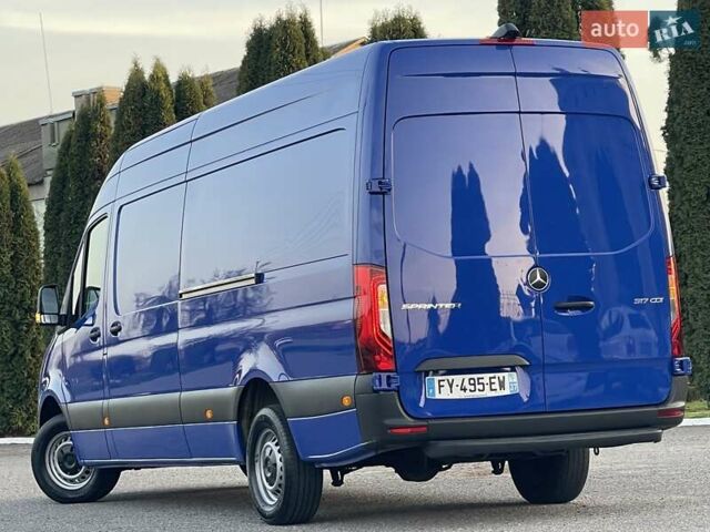 Синий Мерседес Sprinter, объемом двигателя 1.95 л и пробегом 296 тыс. км за 29550 $, фото 19 на Automoto.ua