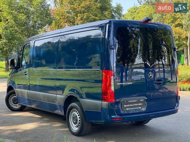 Синий Мерседес Sprinter, объемом двигателя 1.95 л и пробегом 190 тыс. км за 27500 $, фото 4 на Automoto.ua